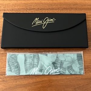 Maui Jim Large Trifold Case
